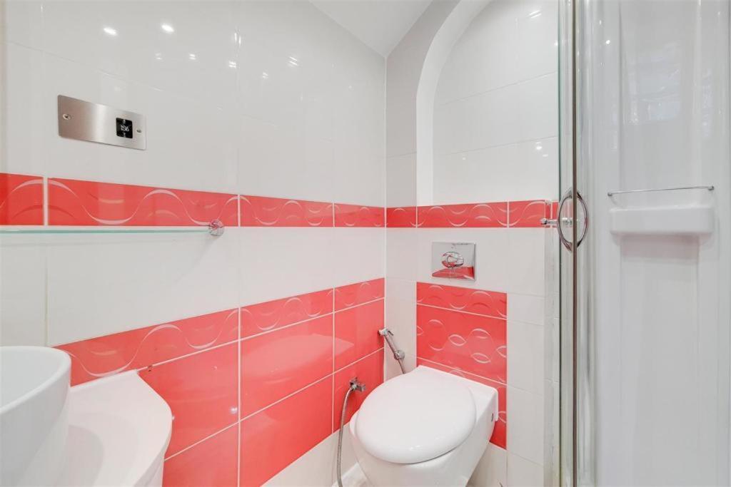 Phenomenal Hyde Park-central With Large Roof Terrace Apartment London