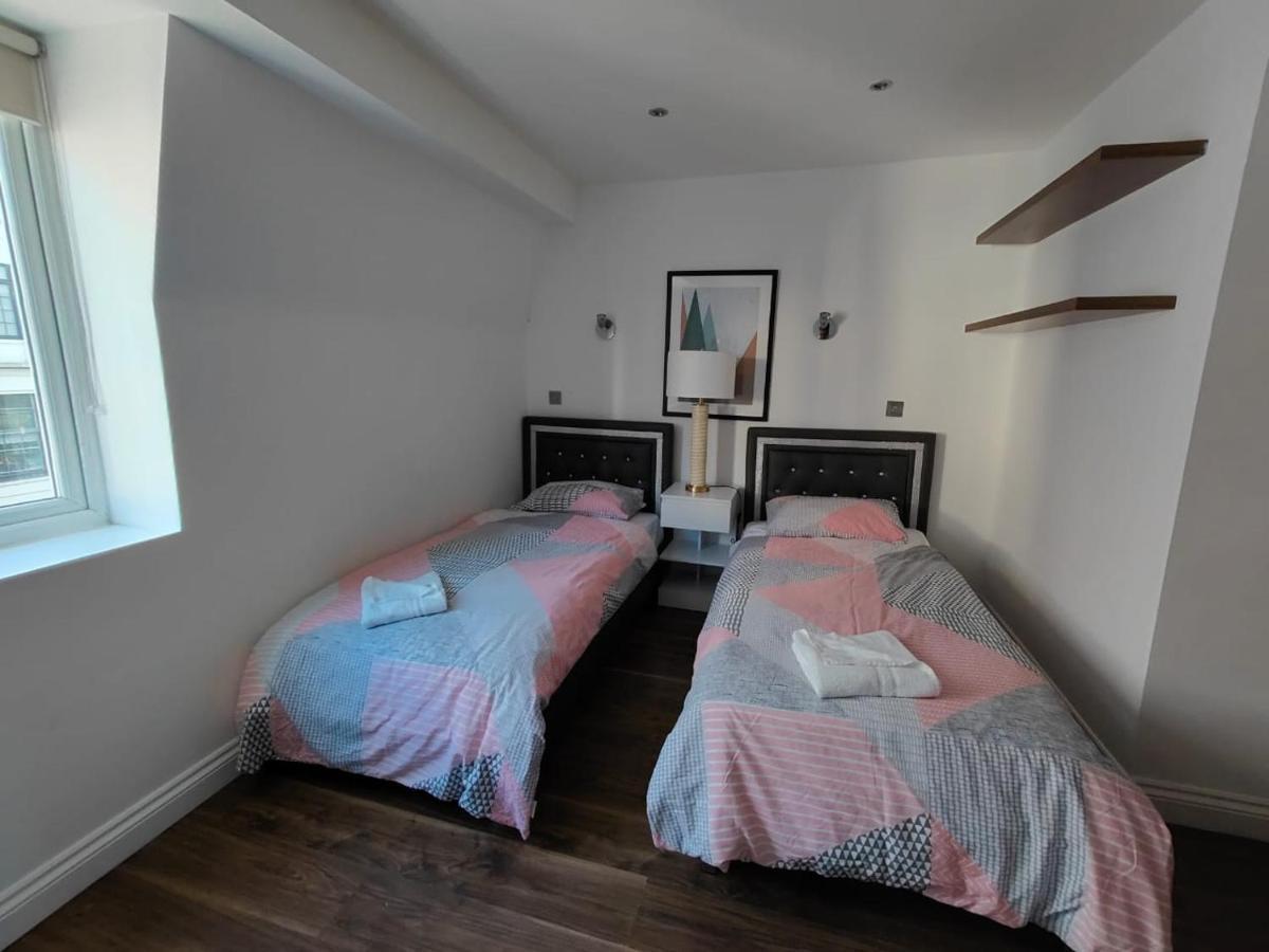 Apartment Phenomenal Hyde Park-central With Large Roof Terrace